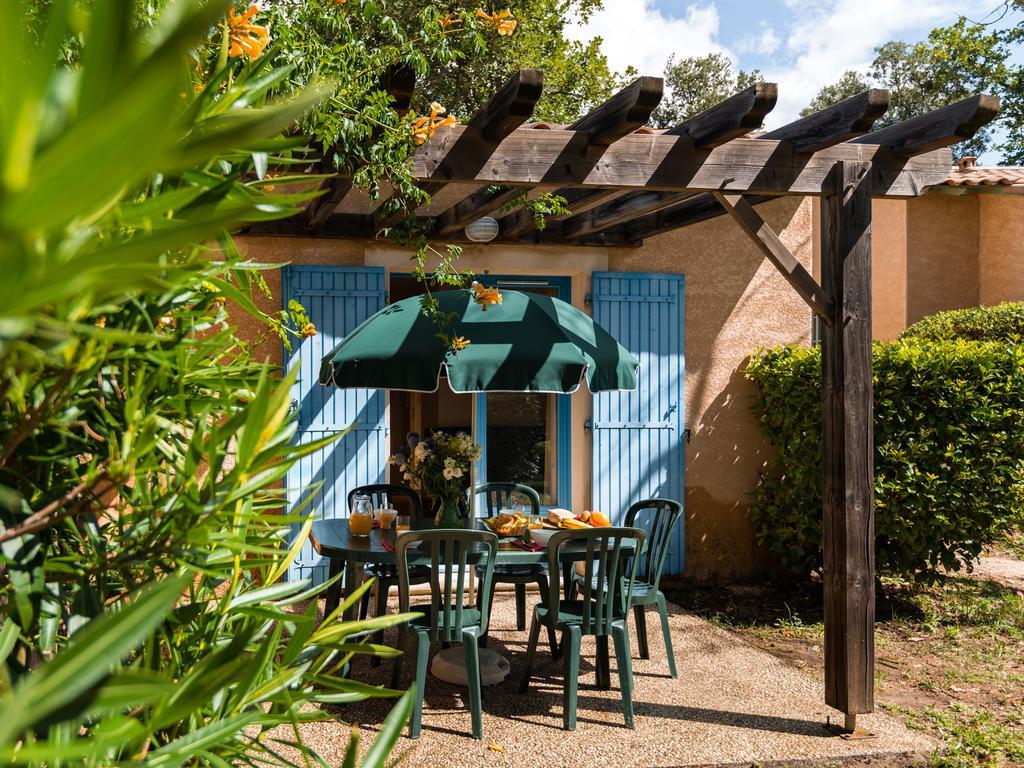 Lagrange Vacances Les Mazets De Gaujac Gaujac  Exterior foto